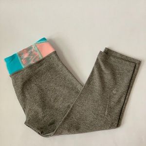Used Ivivva crop leggings.